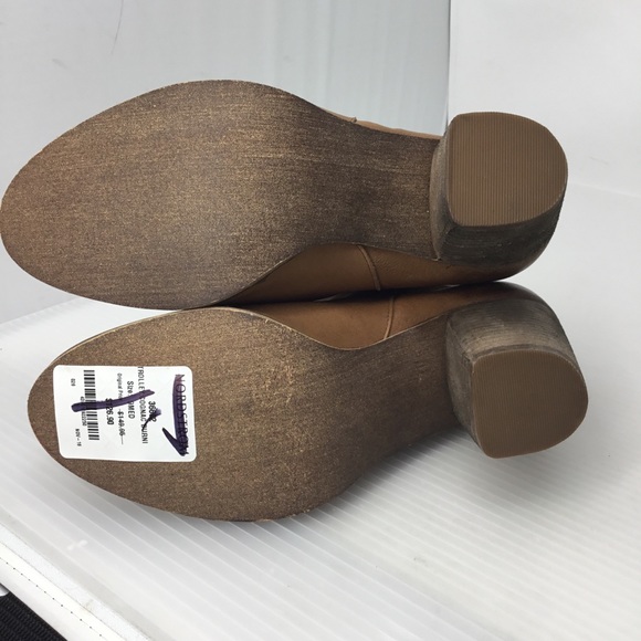 BP. Trolley Leather Ankle Bootie - Picture 5 of 8